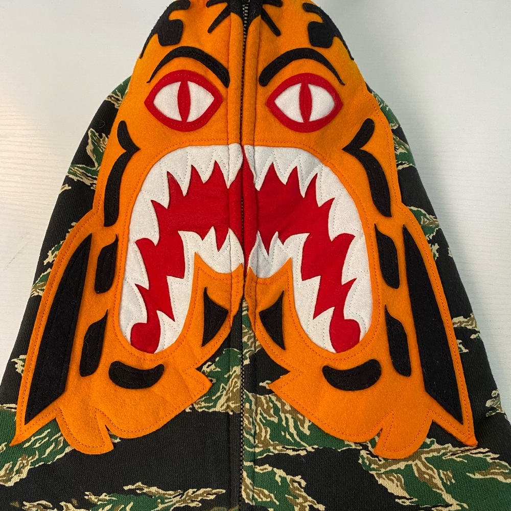 A Bathing Ape Bape Funthera Militia Green & Black Camo Tiger Shark Full Zip XL
